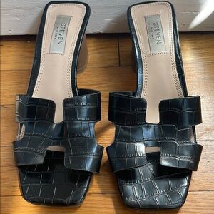 Steven By Steve Madden Black Hayden style low-heel sandals